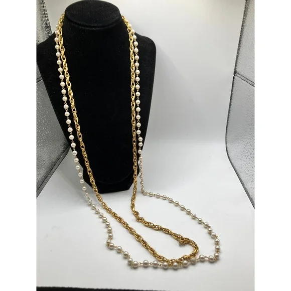 Vintage White Pearls & Gold-Tone Lariat Long Necklace! - Picture 2 of 7